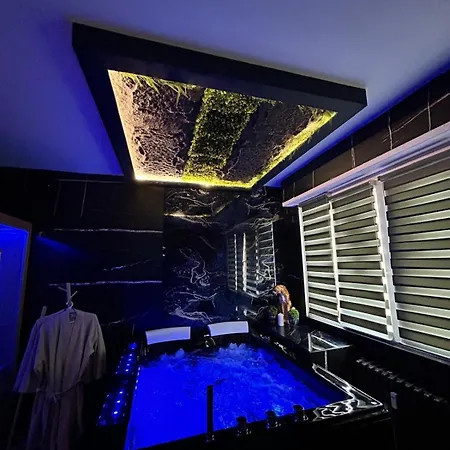 Appartement Le Prestige Jacuzzi Et Sauna Traditionnel Mulhouse